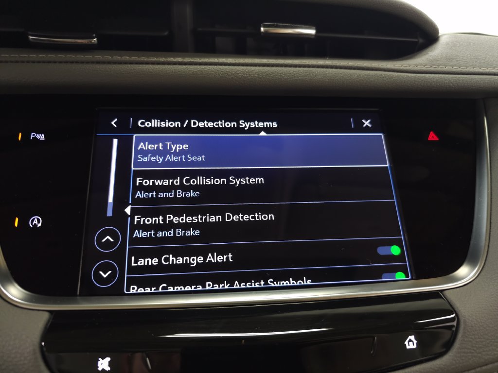 Certified 2023 Cadillac XT5 Premium Luxury AWD/4WD image 27