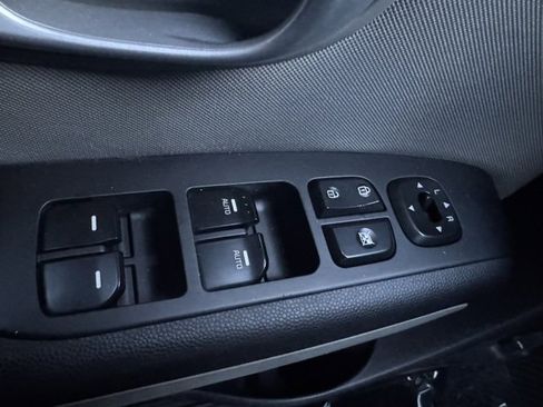 Used 2014 Kia Soul + w/ Eco Package image 27