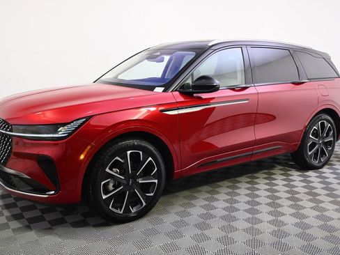 New 2026 Lincoln Nautilus Reserve AWD/4WD image 2
