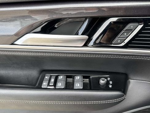 Used 2024 Jeep Wagoneer 2WD w/ Premium Group I image 21