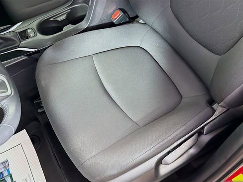 Certified 2022 Toyota Corolla Cross LE image 16