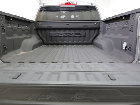 Used 2024 Chevrolet Colorado ZR2 w/ ZR2 Convenience Package III AWD/4WD image 21