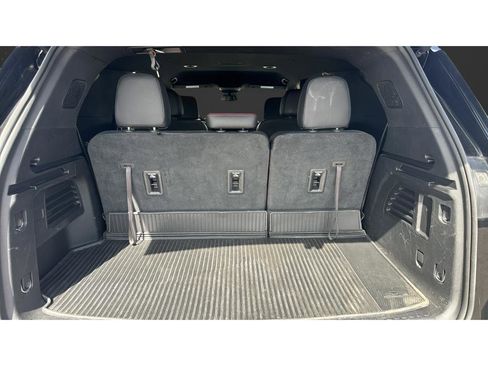 Used 2024 Chevrolet Traverse Z71 AWD/4WD image 23