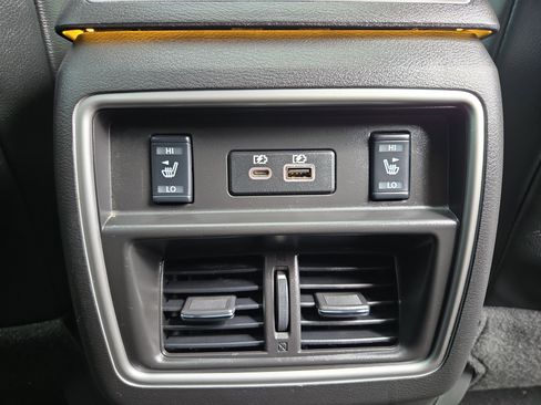 Used 2020 Nissan Murano SL w/ Moonroof Package image 32