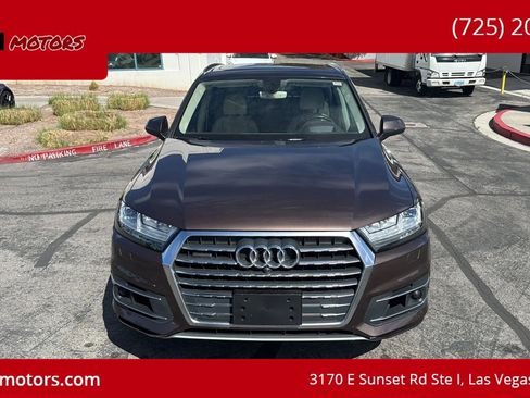 Used 2017 Audi Q7 3.0T Prestige w/ Prestige Package AWD/4WD image 3