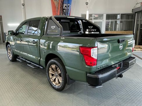 Used 2024 Nissan Titan SV w/ SV Bronze Edition Package RWD image 23