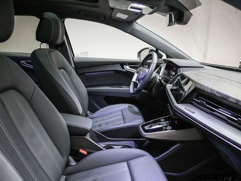 Certified 2023 Audi Q4 e-tron Premium Plus w/ Premium Plus RWD image 18
