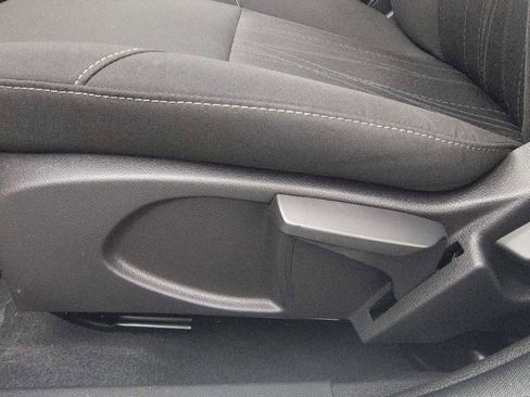 Used 2015 Ford Focus SE image 18