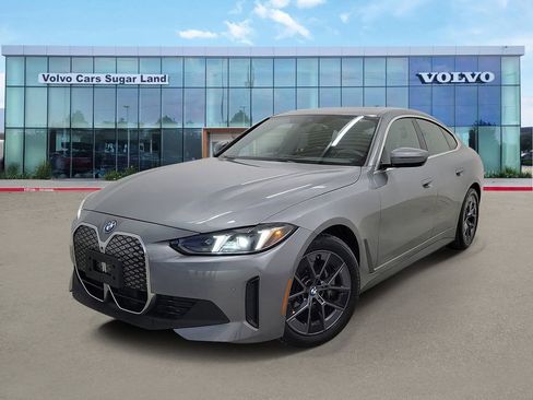 Used 2025 BMW i4 eDrive40 image 1