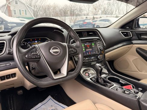 Used 2023 Nissan Maxima Platinum w/ Sport Mat Group image 12