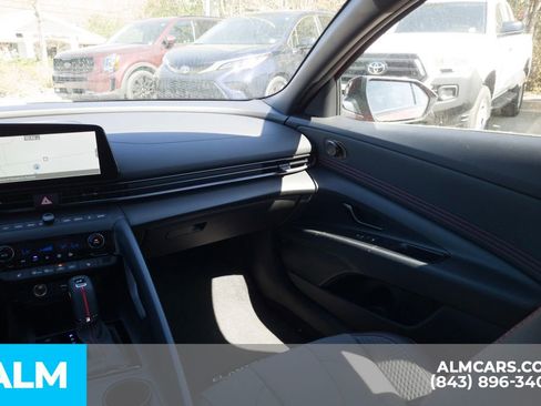 Certified 2025 Hyundai Elantra N Line FWD image 18