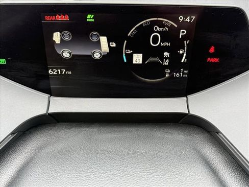 Used 2024 Toyota Prius Prime SE image 11