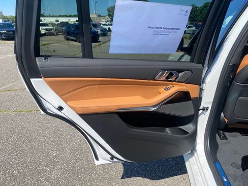 New 2027 BMW X7 xDrive40i w/ M Sport Package AWD/4WD image 6