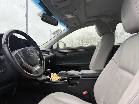 Used 2013 Lexus ES 350 w/ Luxury Pkg image 9
