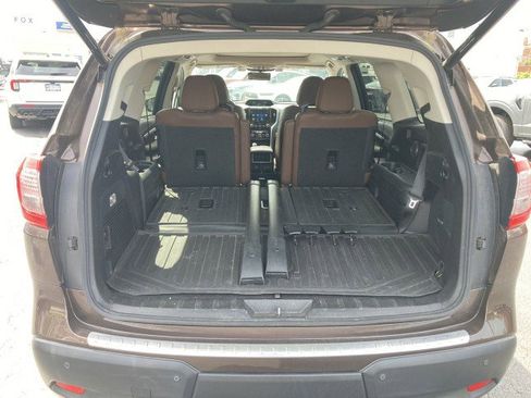 Used 2019 Subaru Ascent Touring w/ Popular Package #3 AWD/4WD image 8