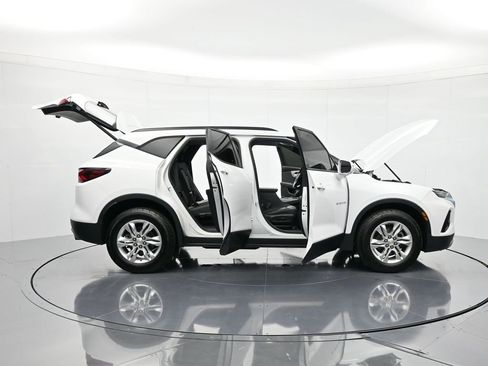 Used 2020 Chevrolet Blazer LT image 43