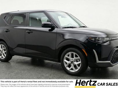 Used 2025 Kia Soul LX w/ LX Technology Package