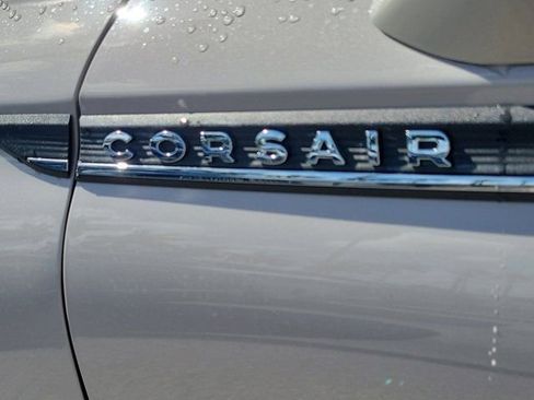 Certified 2022 Lincoln Corsair FWD image 9