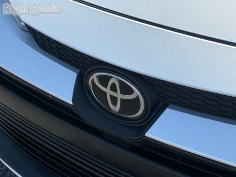 Used 2024 Toyota Corolla LE FWD image 32