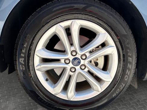 Used 2019 Ford Edge SEL w/ Equipment Group 201A FWD image 23