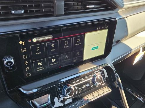 New 2026 GMC Sierra 2500 AT4X AWD/4WD image 15