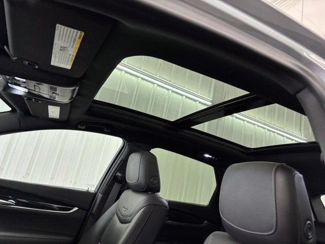 Used 2023 Cadillac XT5 Premium Luxury AWD/4WD image 8