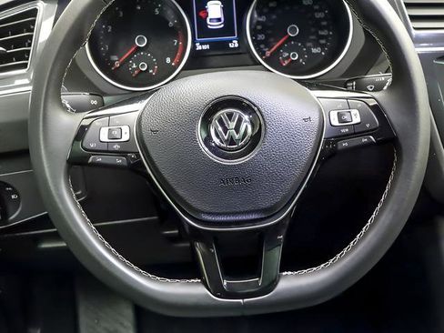 Used 2021 Volkswagen Tiguan SEL AWD/4WD image 15