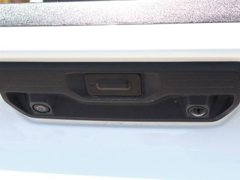 Used 2024 Chevrolet Silverado 1500 ZR2 w/ Technology Package AWD/4WD image 57