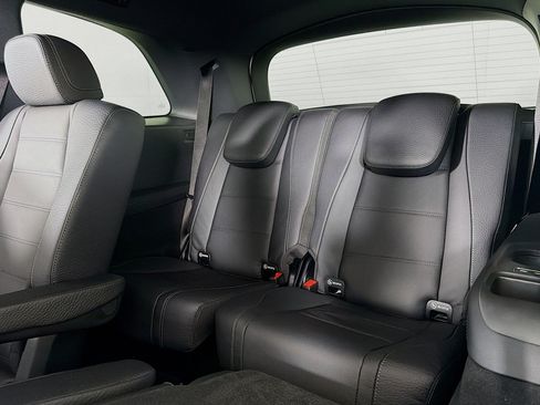 New 2026 Mercedes-Benz GLS 580 4MATIC image 8