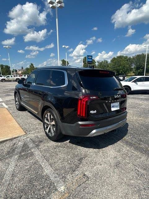 Used 2022 Kia Telluride EX w/ EX Premium Package FWD image 5