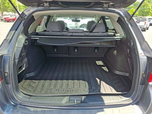 Used 2019 Subaru Outback 2.5i Premium w/ Popular Package #2 AWD/4WD image 29