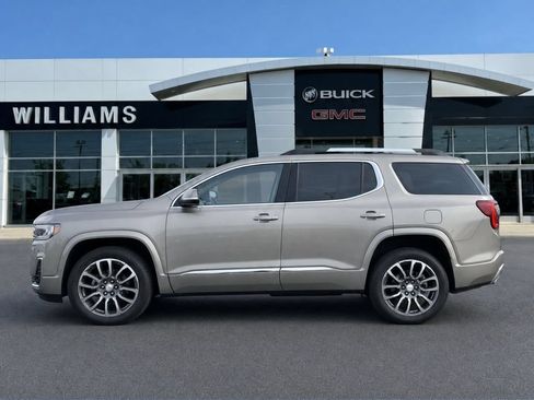 Used 2022 GMC Acadia Denali w/ Denali Technology Package AWD/4WD image 4