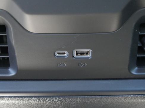 Certified 2024 Chevrolet Silverado 1500 LT Trail Boss w/ Convenience Package II AWD/4WD image 17
