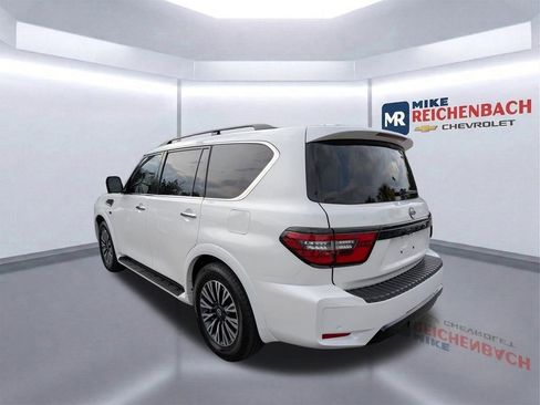Used 2022 Nissan Armada SL w/ Midnight Edition Package image 6