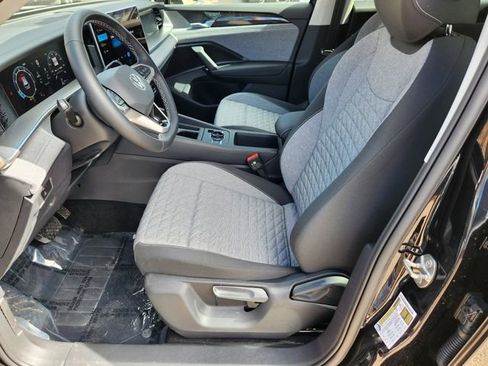 New 2026 Volkswagen Tiguan S image 11