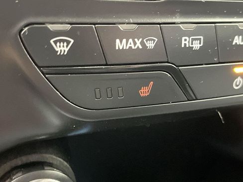 Certified 2019 Ford Ranger XLT w/ Equipment Group 302A Luxury AWD/4WD image 23
