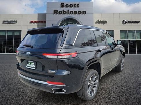 Used 2023 Jeep Grand Cherokee Overland w/ Advanced Protech Group III image 4