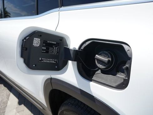 Used 2026 Mercedes-Benz GLB 250 image 13