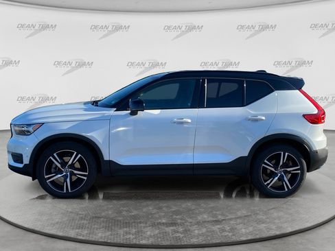 Used 2019 Volvo XC40 T5 R-Design AWD/4WD image 4