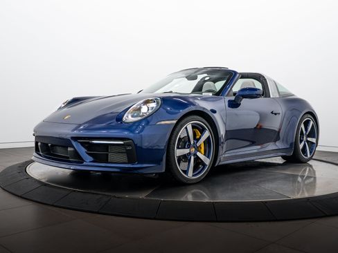 Certified 2021 Porsche 911 Targa 4S AWD/4WD image 1