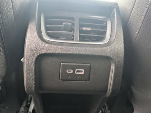 Used 2019 Chevrolet Blazer LT AWD/4WD image 13