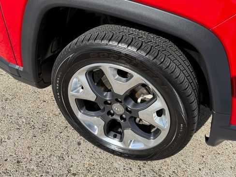 Used 2019 Jeep Compass Limited image 22