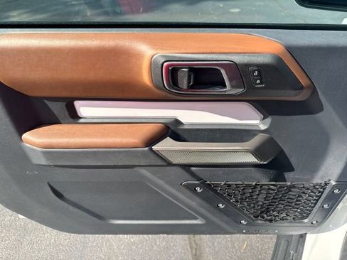 Used 2023 Ford Bronco Outer Banks AWD/4WD image 9