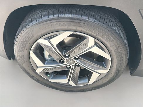 Certified 2024 Hyundai Tucson SEL w/ Convenience Package FWD image 34