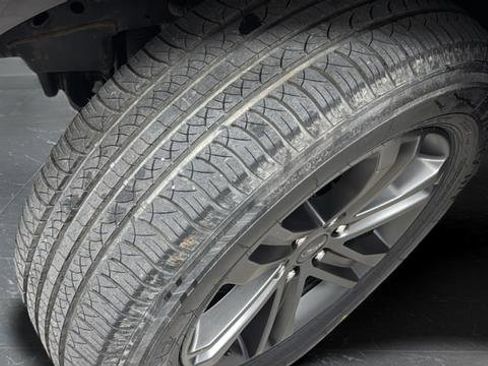 Used 2022 Ford F150 Lariat w/ Equipment Group 502A High image 42