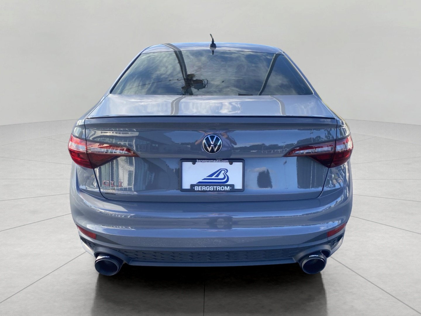 Used 2024 Volkswagen Jetta GLI 40th Anniversary Edition FWD image 9