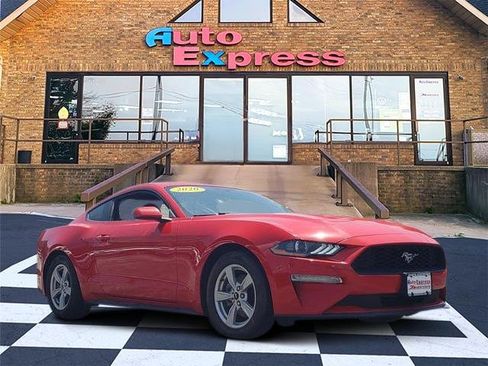 Used 2020 Ford Mustang Coupe image 1