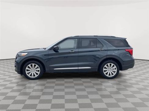 Certified 2022 Ford Explorer Limited w/ Equipment Group 301A AWD/4WD image 2