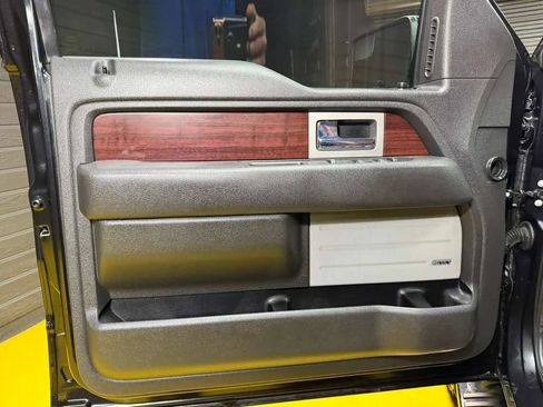 Used 2014 Ford F150 King Ranch w/ King Ranch Luxury Package image 23