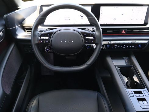 Used 2025 Hyundai Ioniq 6 SEL RWD image 8